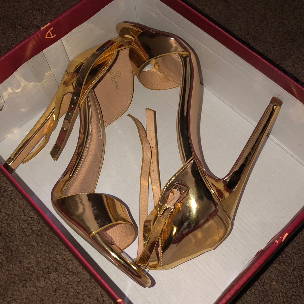 High heels - Picture 2 of 3